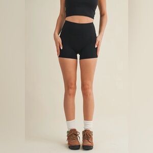 🆕🤍BLACK BIKER SHORTS